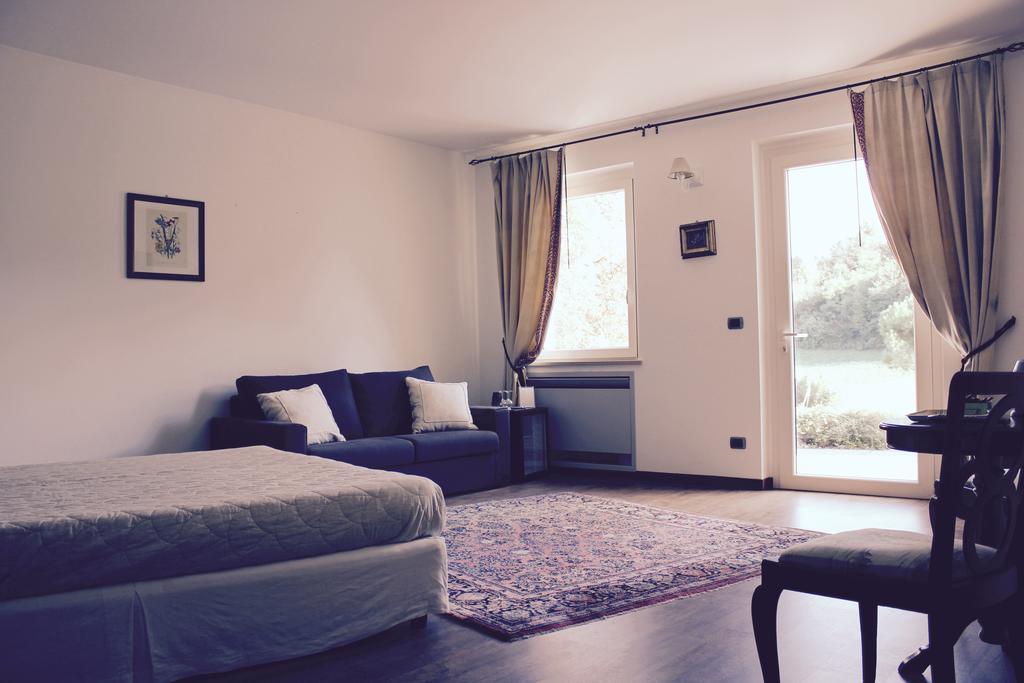 Hotel Cascina Castagneto à CastellʼAlfero Extérieur photo