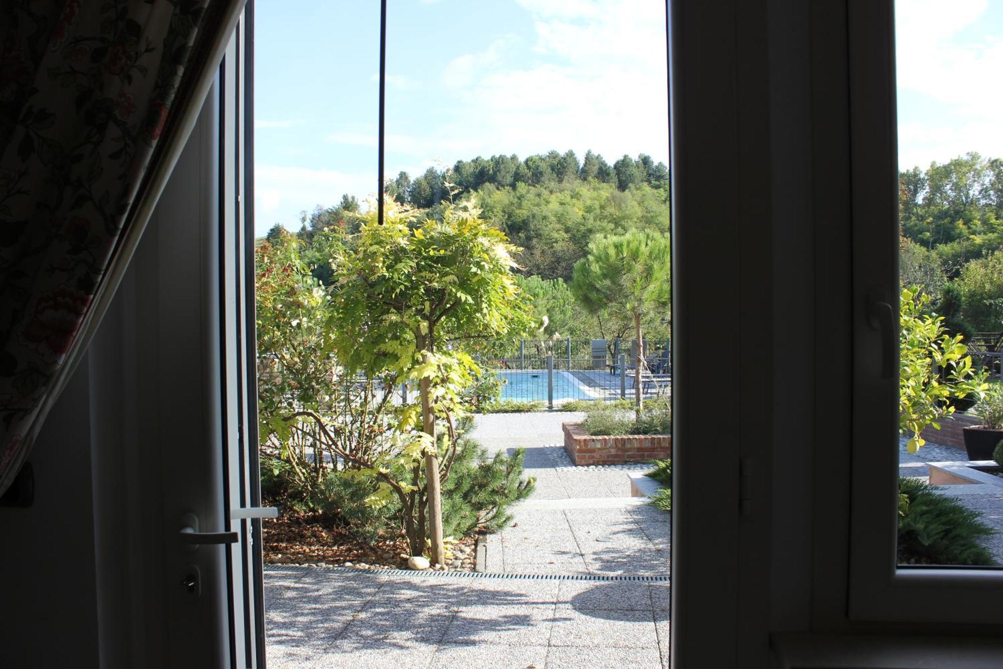 Hotel Cascina Castagneto à CastellʼAlfero Extérieur photo