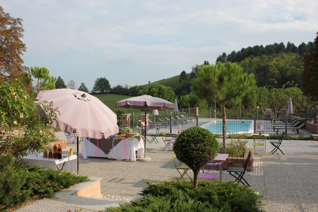Hotel Cascina Castagneto à CastellʼAlfero Extérieur photo